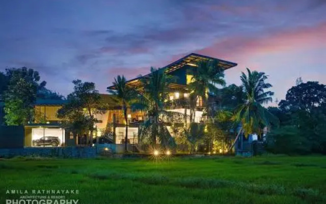 Villa 47