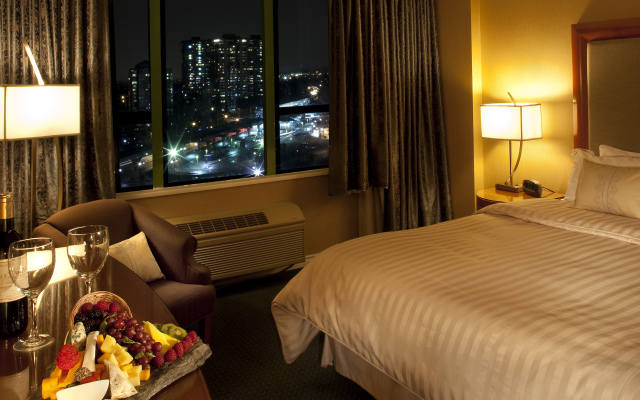 Executive Plaza Hotel Metro Vancouver