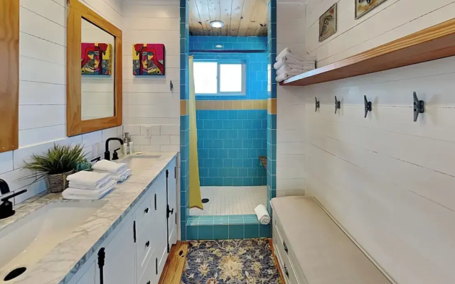 Beach-Inn by Silver Sands Vacation Rentals
