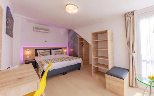 Christina Residence
