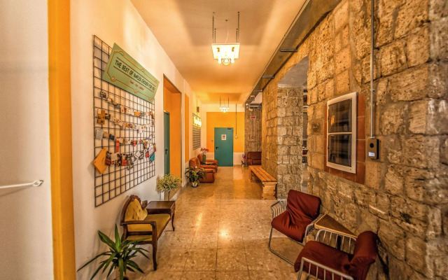 NeapolitanTrips Hostel and Bar