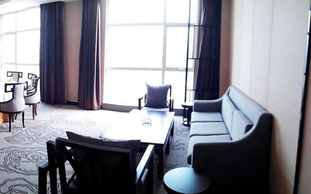 Changyang Xiazhou Qingjiang Holiday Hotel