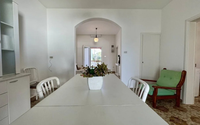 Villetta Marilena Sleeps 7 Torre Suda