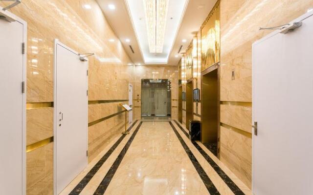 Vinhome Golden River Apartment - M'Homme