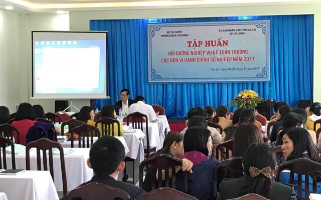 Cong Doan Gia Lai Hotel