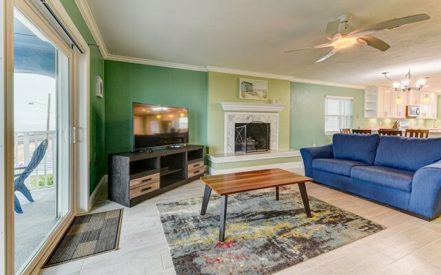 Island Retreat Upper B by Vtrips