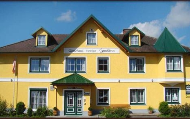 Neues Gästehaus und Hotel-Pension zum Gmoana