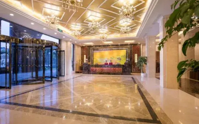Leishan Defeng Kailong Hot Spring Hotel