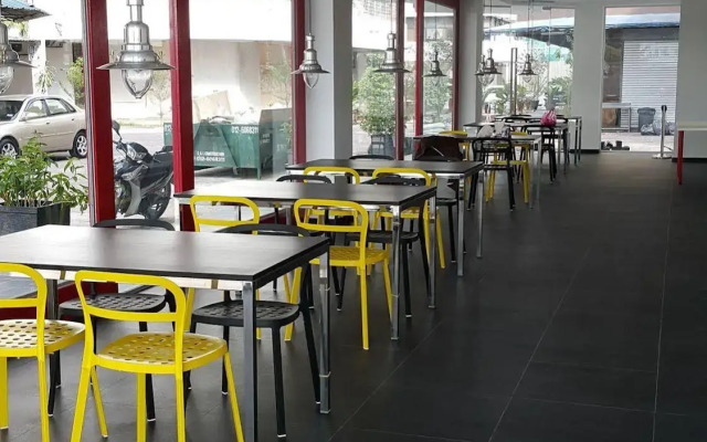 M Design Hotel at Shamelin Perkasa