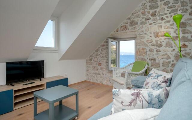 Exclusive Boutique Seaside Suites