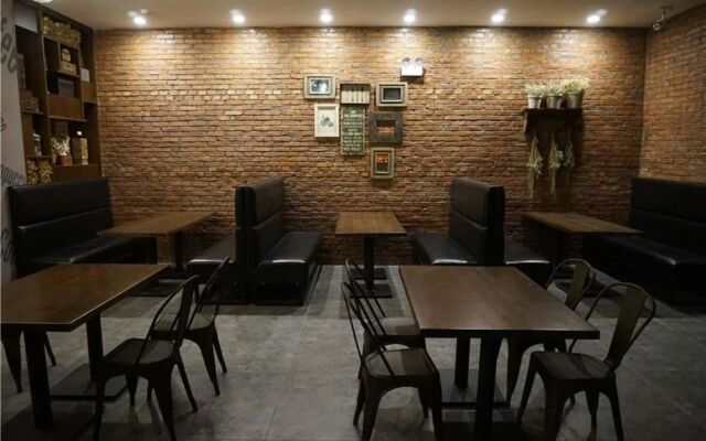 James Joyce Coffetel Hotel Shijiazhuang Railway Station