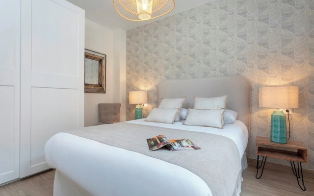 Sophisticated House With Terrace. Plaza del Realejo
