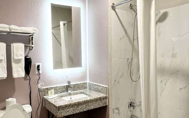 Super 8 by Wyndham Cedar Rapids