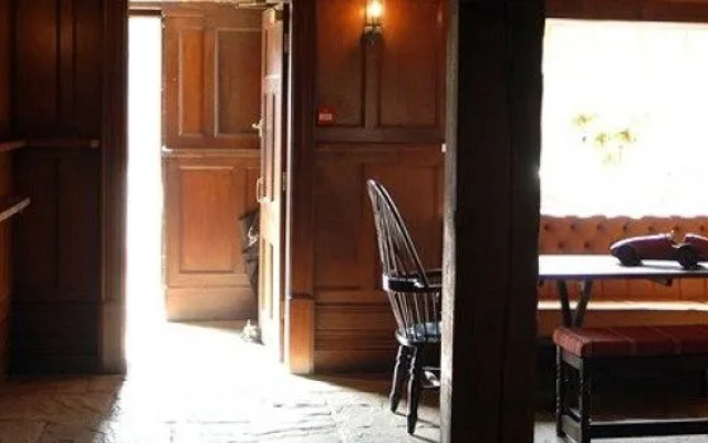 The White Horse Inn