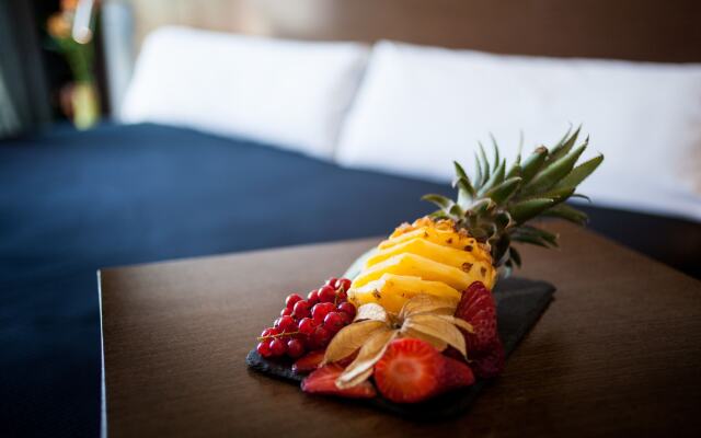 Hotel Tach Madrid Airport