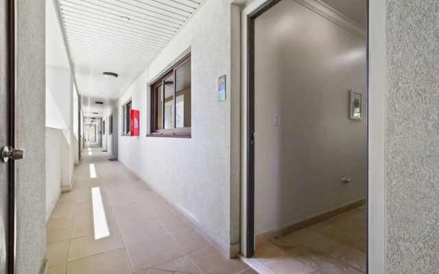 1br1ba Condo in Amazing Location w Pool and GYM