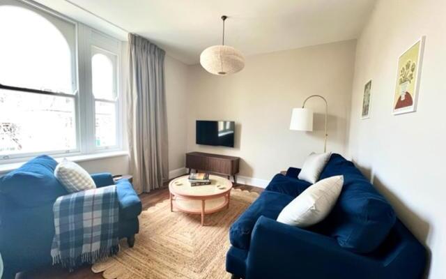 Redland Suites - Apartment 6