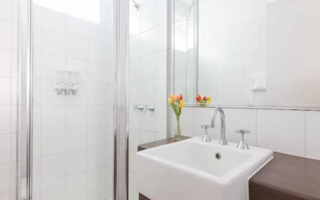 Easystay Apartments Raglan Street