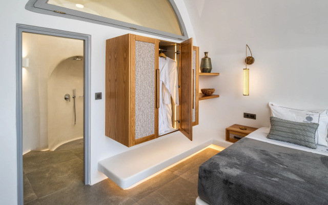 Eteoro Suites