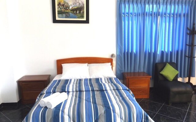 El Tirol Hotel y Piscinas