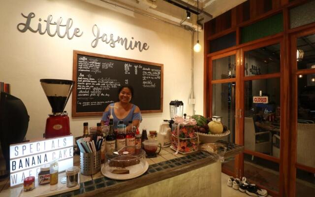 Little Jasmine by the River