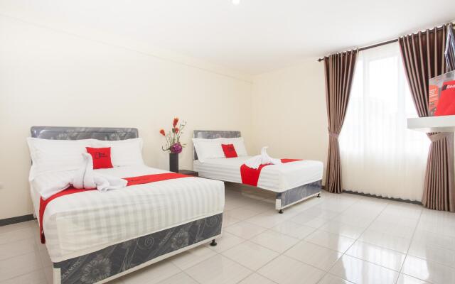 RedDoorz near Museum Angkut Batu 2