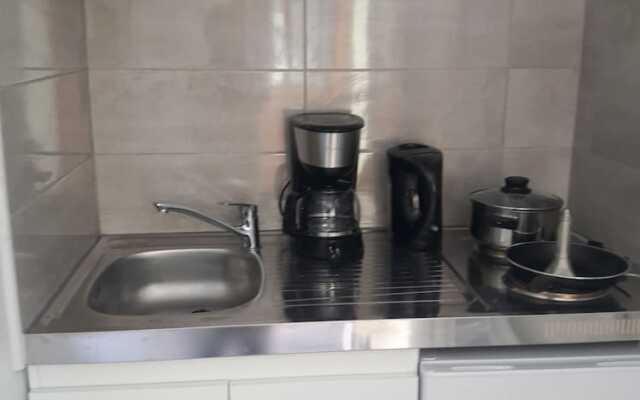 Typical French Studio