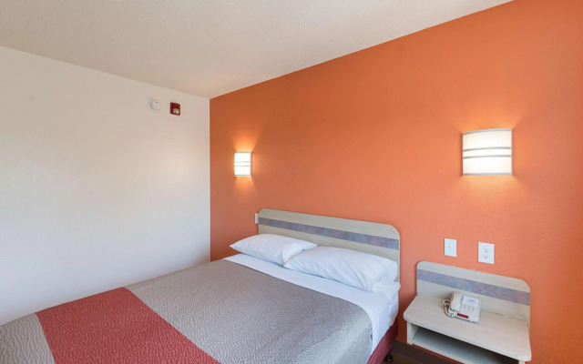 Motel 6 Columbia, SC - Fort Jackson Area