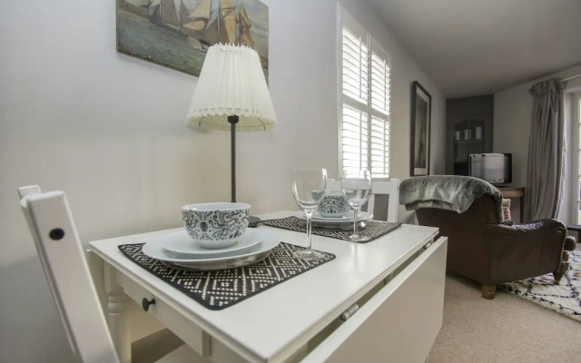 Arundel Mews Parking by Brighton Holiday Lets