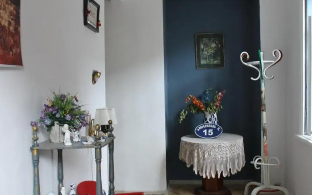 L House