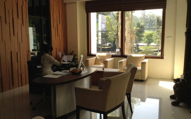 Hotel Safira Magelang