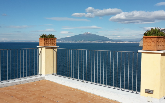 Villa Crawford - Religious Hospitality