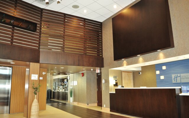 Holiday Inn Express N Suites Langley