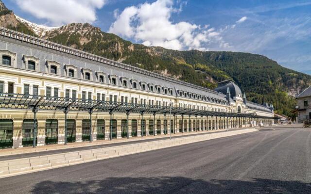 Canfranc Estación, A Royal Hideaway Hotel - Gran Lujo