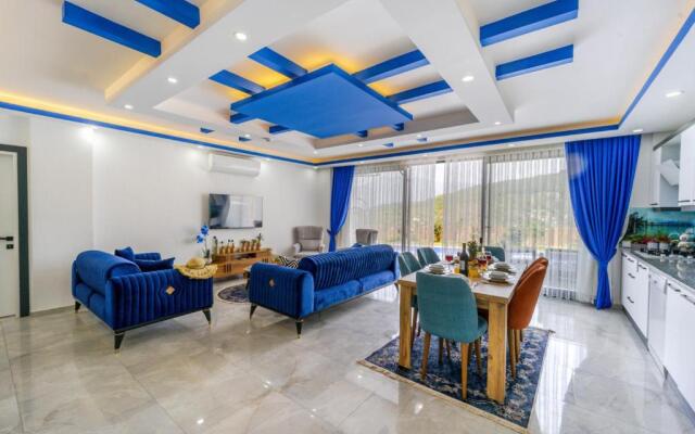 Luxury Villa With Jacuzzi in Kas