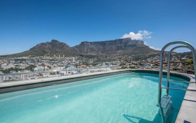 Spectacular Modern Apartment in Vibrant Bokaap