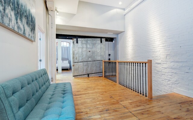 Bachelor Pad by Hometrotting