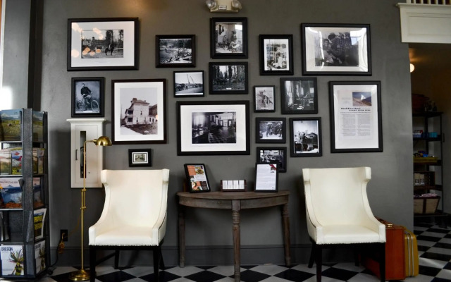 Hood River Hotel