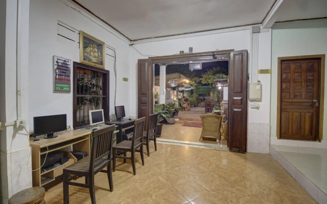Happy Guesthouse