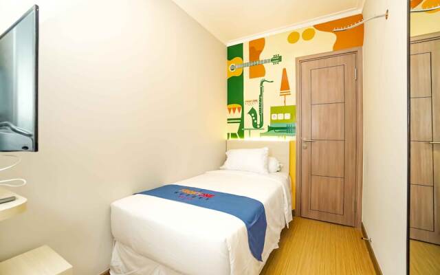 Front One Budget Bekasi