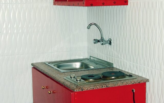 Al Nabarees Al Raqi Furnished Units