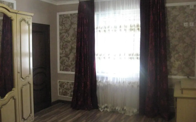 Oksana Guest House