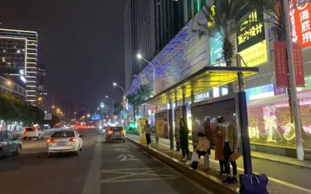 Yishi Time Apartment (Wanda Plaza)