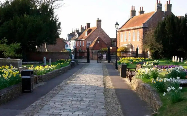 Stunning Modern Christchurch Town Centre Apartment