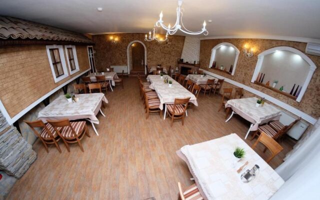 Rodopi Hotel