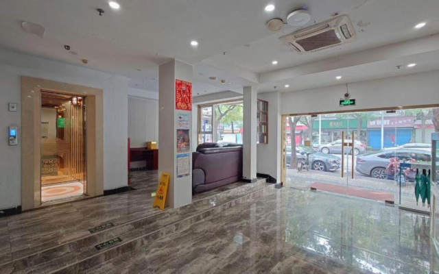 GreenTree Inn Shanghai FTA Waigaoqiao Free Trade Zone North Subway Station Shell Hotel