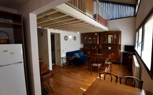 Cozy Apartment in Lovere near Lake