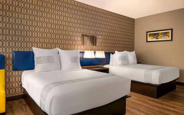 GLō Hotel Asheville-Blue Ridge Parkway