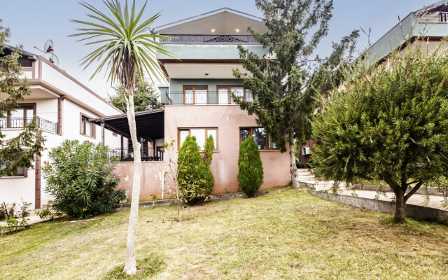 Remarkable Villa Close to Beach With Pool in Sile