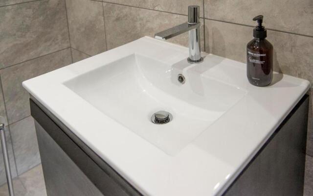 The Quadrant - The Palm Suite